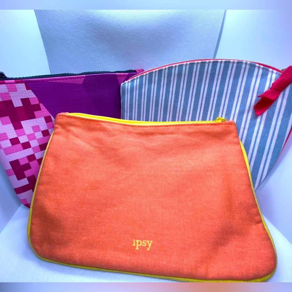 🔥 3pc IPSY zippered bags 🔥